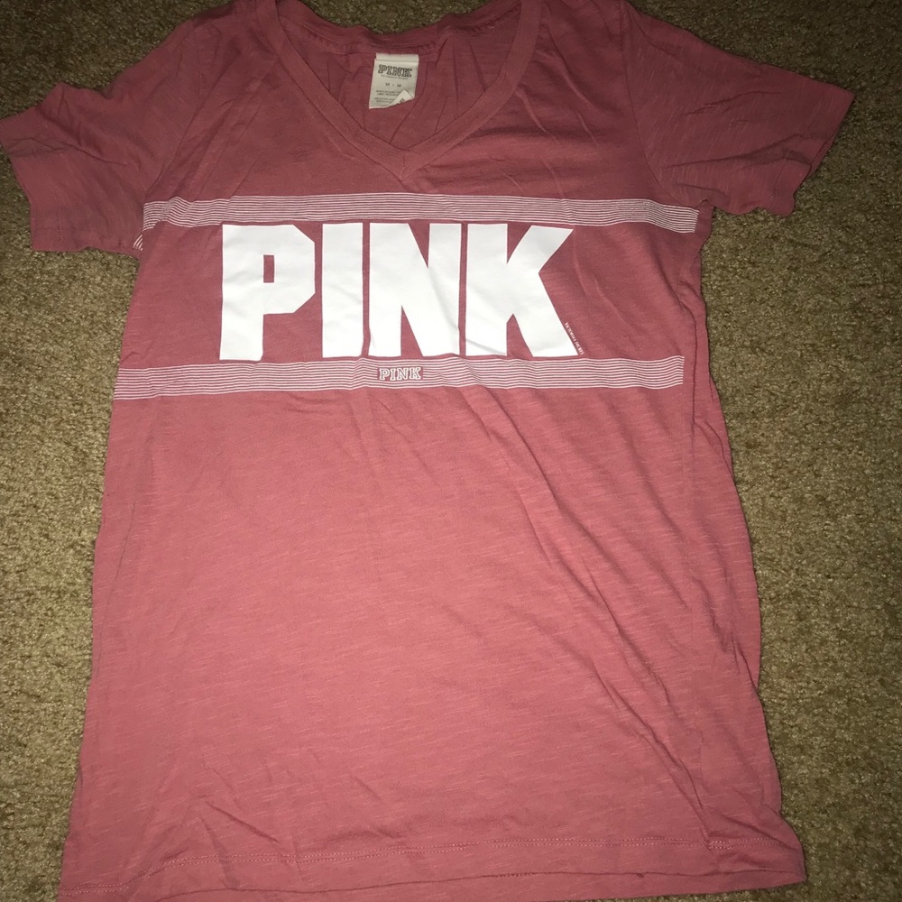PINK Victoria’s Secret pink tee size M